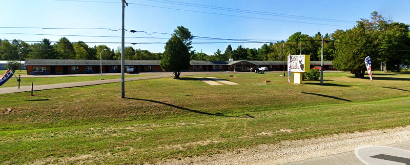 Holiday Motel - Web Listing (newer photo)